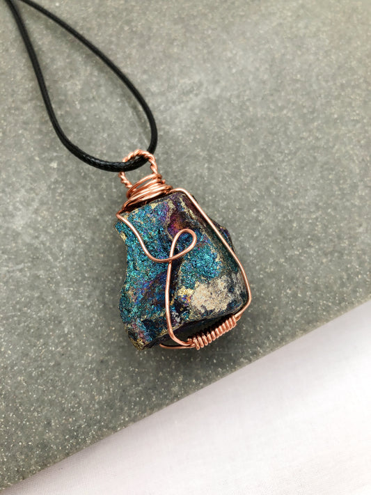 Peacock Ore Necklace /1